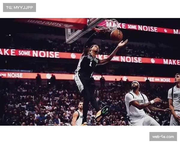 爱德华兹隔扣文班亚马，当选本赛季最佳进球